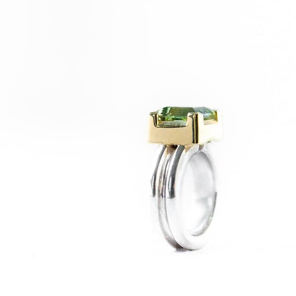 Statement piece! Zilverring met prasioliet in gouden zetkast. - Afbeelding 3