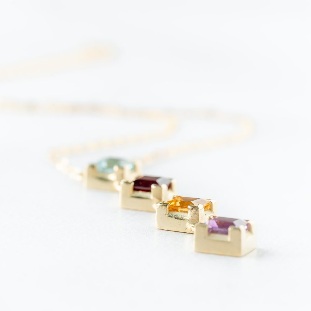 Collier goud vierkant aquamarijn