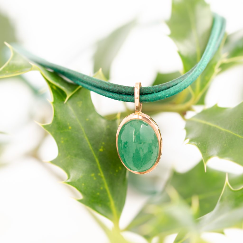 Ketting goud aventurijn met leer