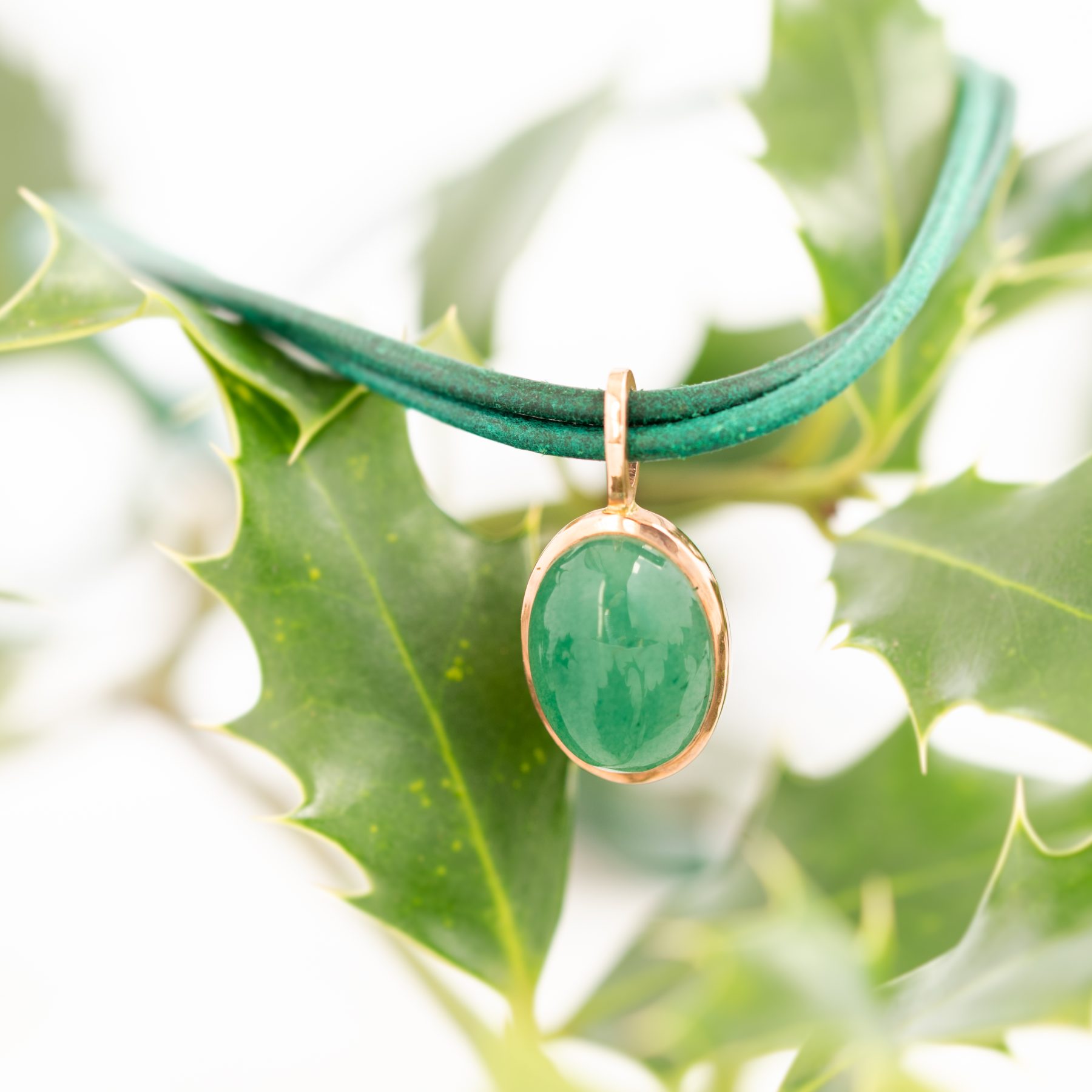 Ketting goud aventurijn met leer