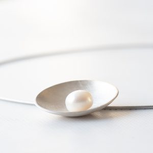 Ketting ziilver schelp met parel