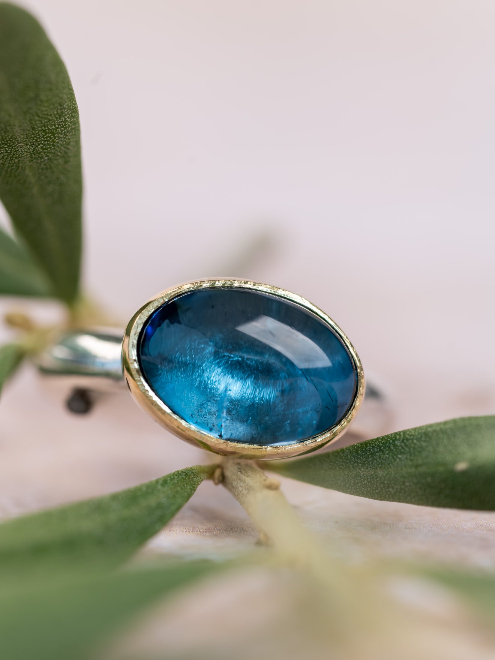 Ring zilver gouden zetting topaas